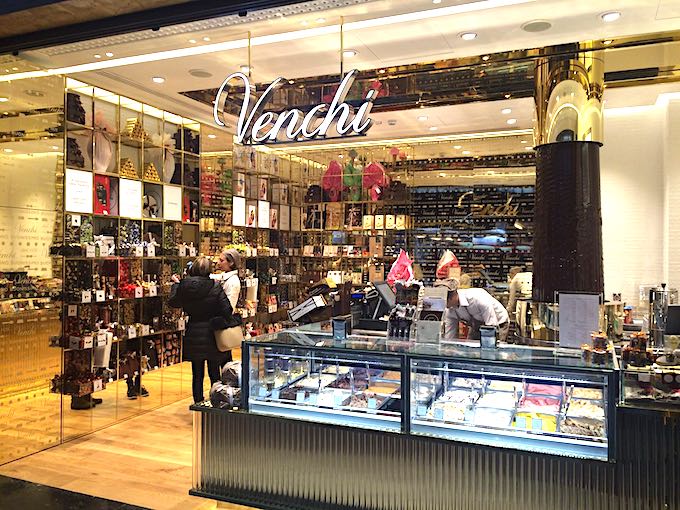 イタリアで人気のVenchiのジェラート!